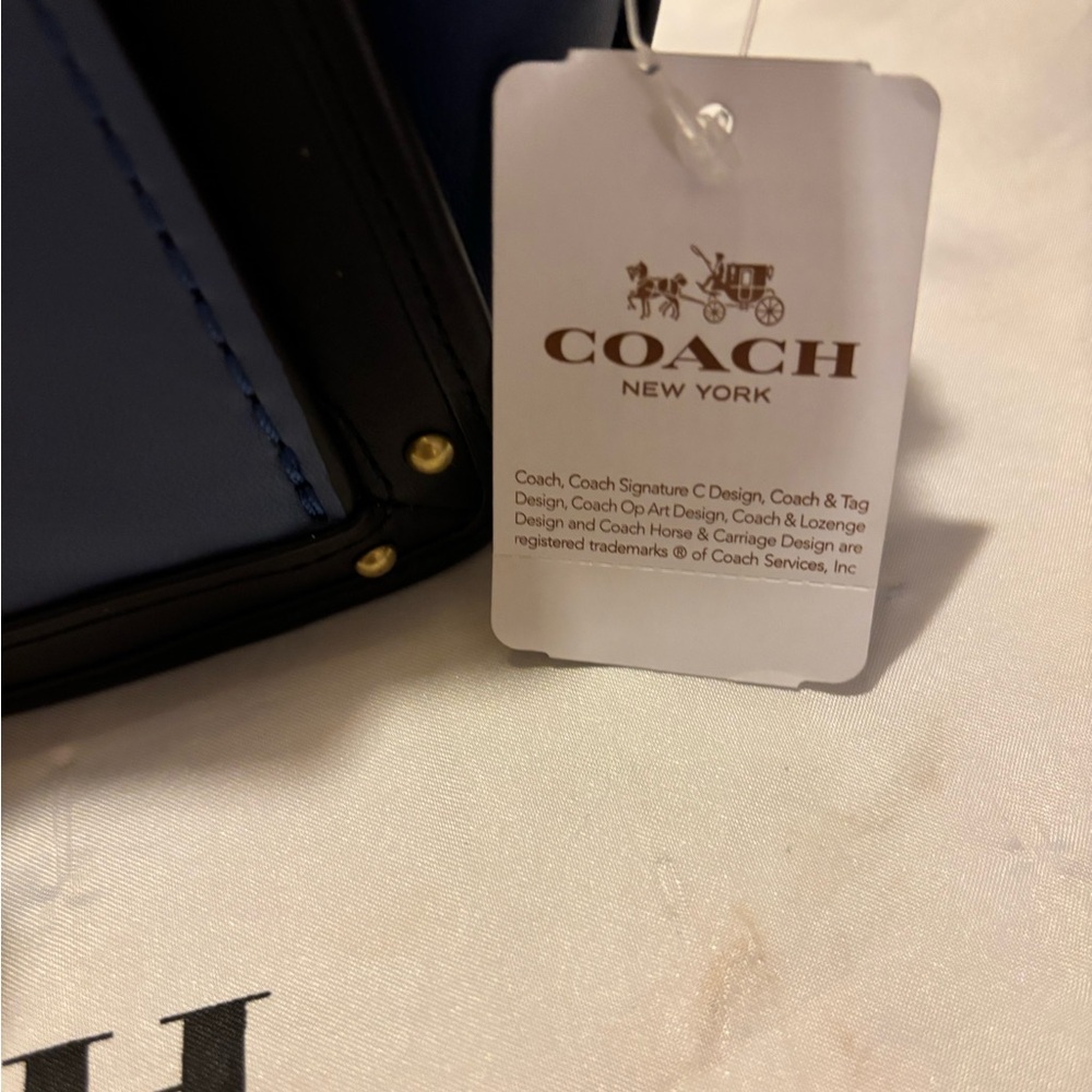 Coach dreamer 3 different color blues. - Picture 13 of 14